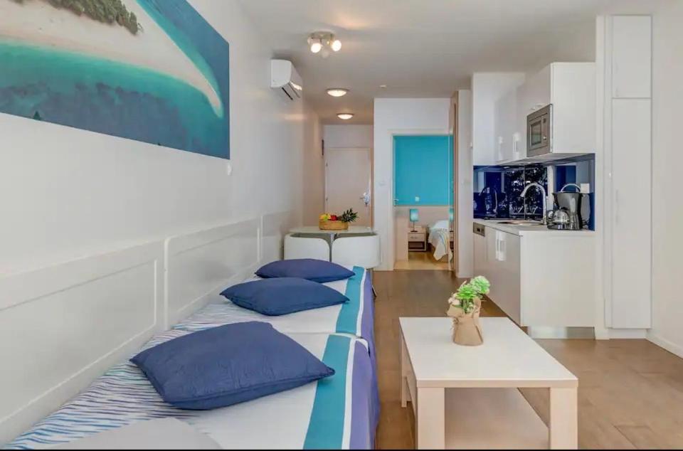 Apartment Promenade Zlatni Rat Bol Dış mekan fotoğraf